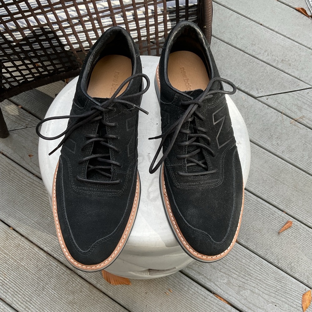 New Balance Men's Black Suede Shoes 9us